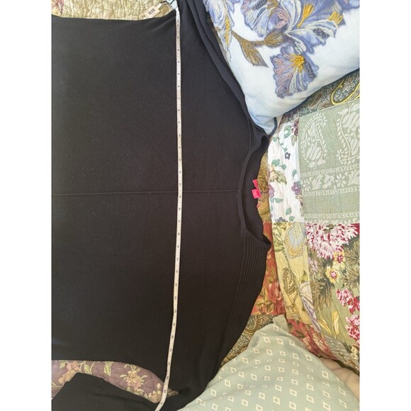 Lilly Pulitzer Black Sweater with Two Pockets Side Slits Medium EUC Fall Winter - Picture 5 of 6